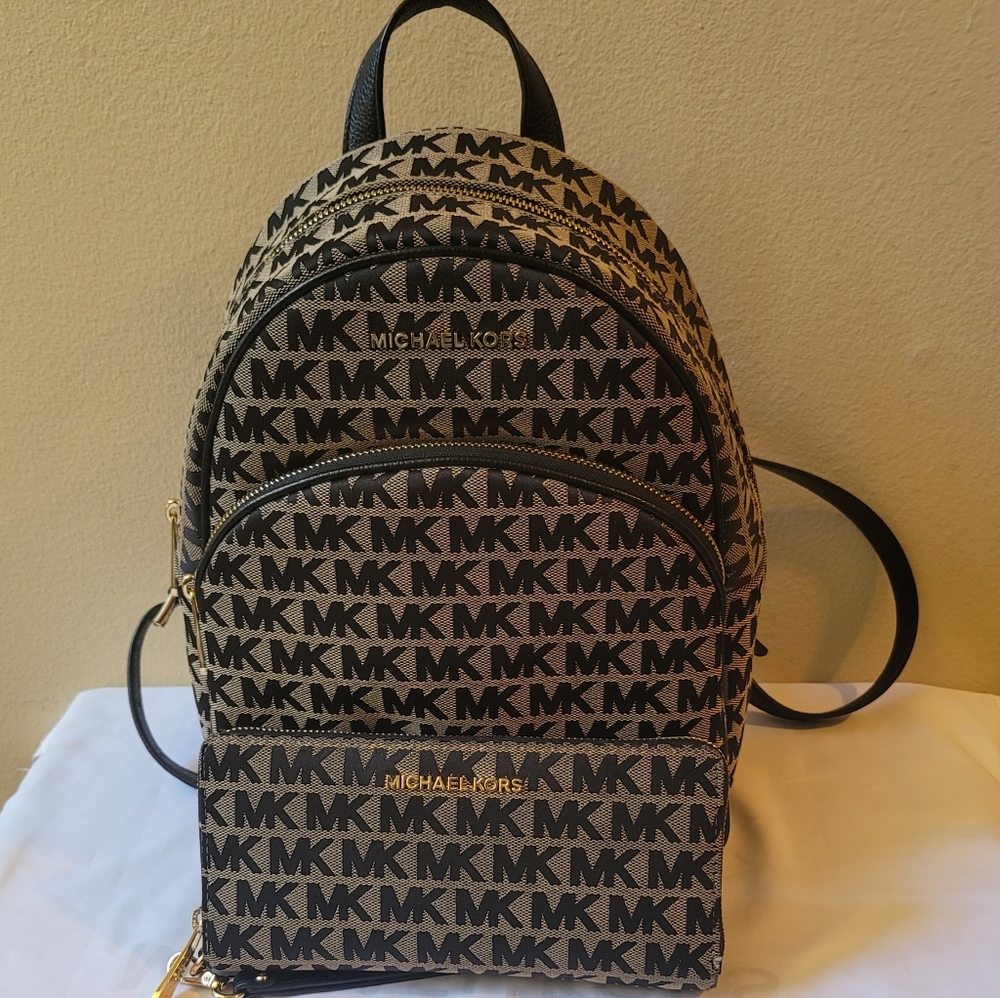 Michael kors medium Backpack - Picture 4 of 16